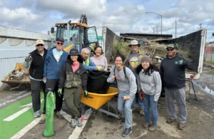Volunteers on the Vine Trail
